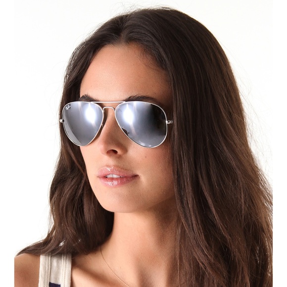 Ray-Ban Accessories - 🌺Rayban silver mirror Aviator Sunglasses